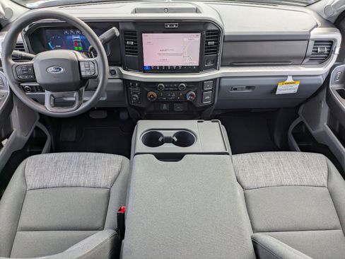 New 2026 Ford F250 XLT w/ XLT Premium Package AWD/4WD image 9