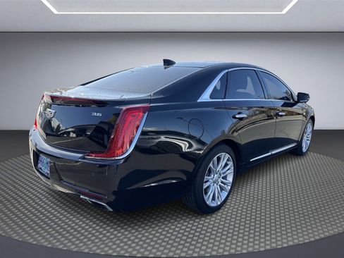 Used 2019 Cadillac XTS Luxury image 6