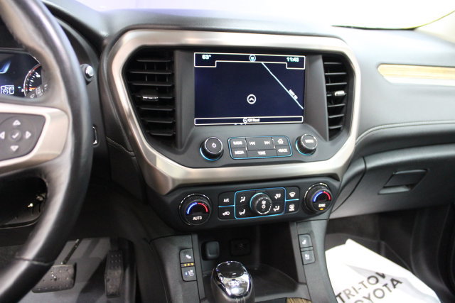 Used 2017 GMC Acadia Denali AWD/4WD image 19