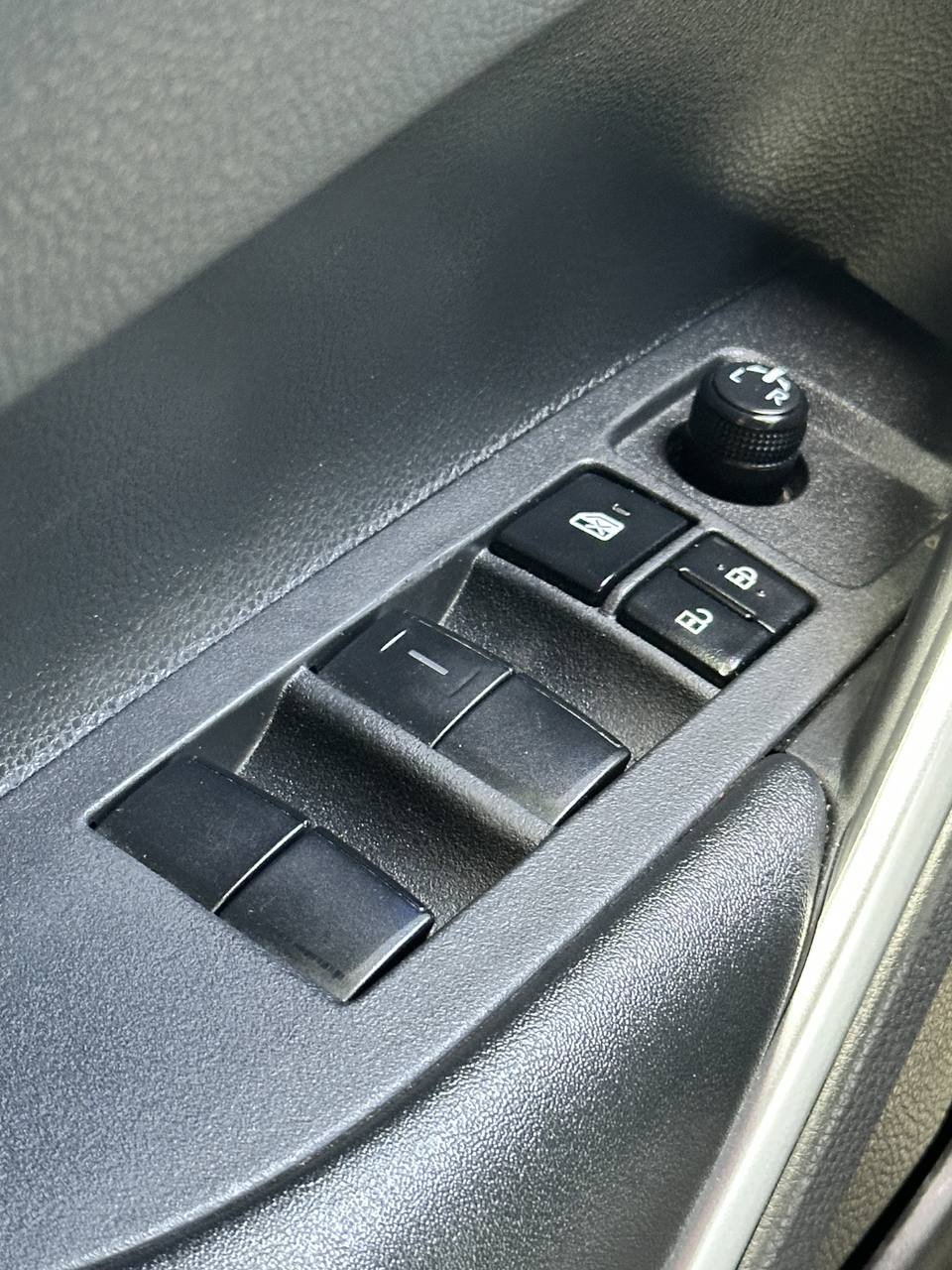 Used 2026 Toyota Corolla Cross AWD Hybrid w/ Convenience Package image 46
