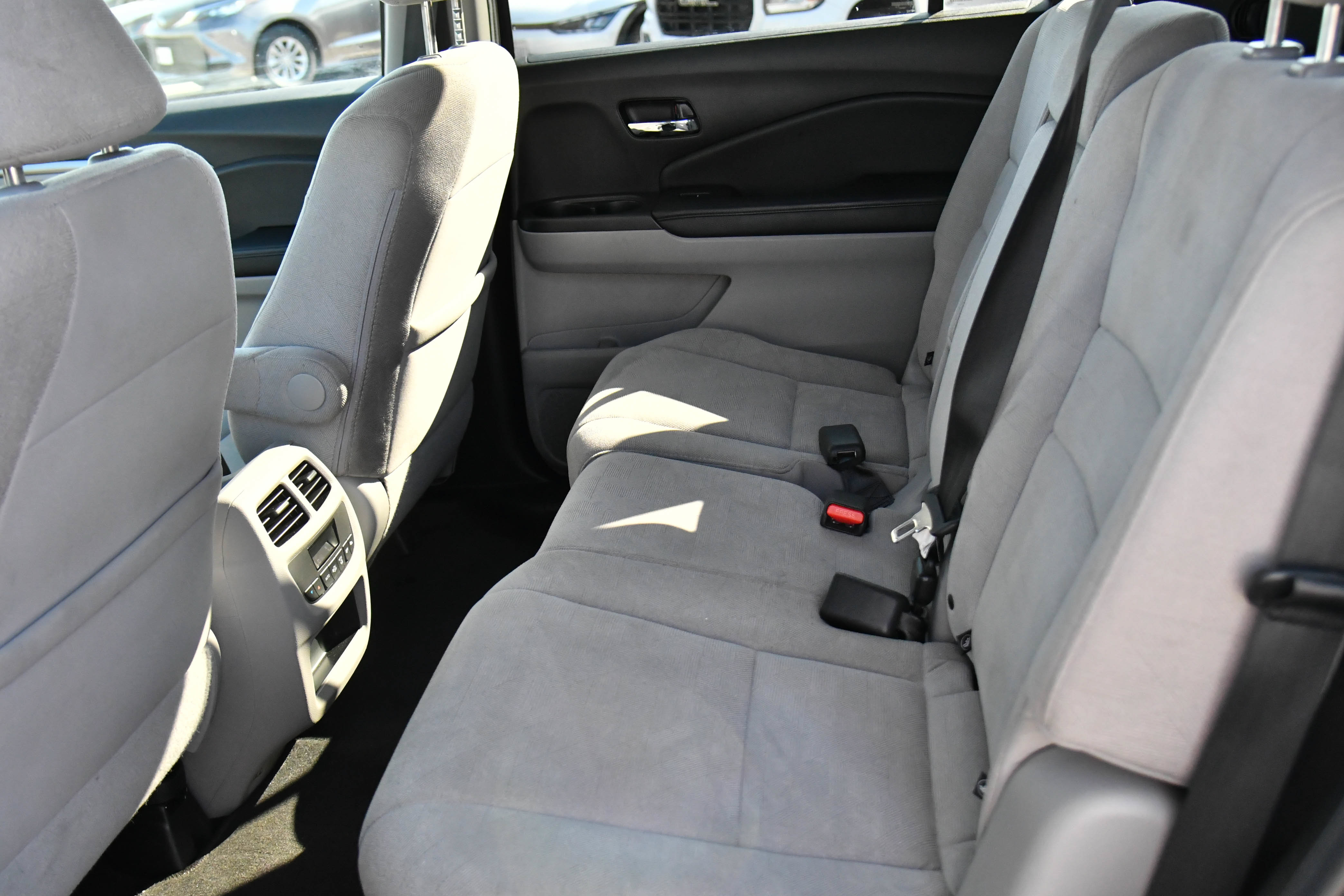 Used 2021 Honda Pilot EX image 40