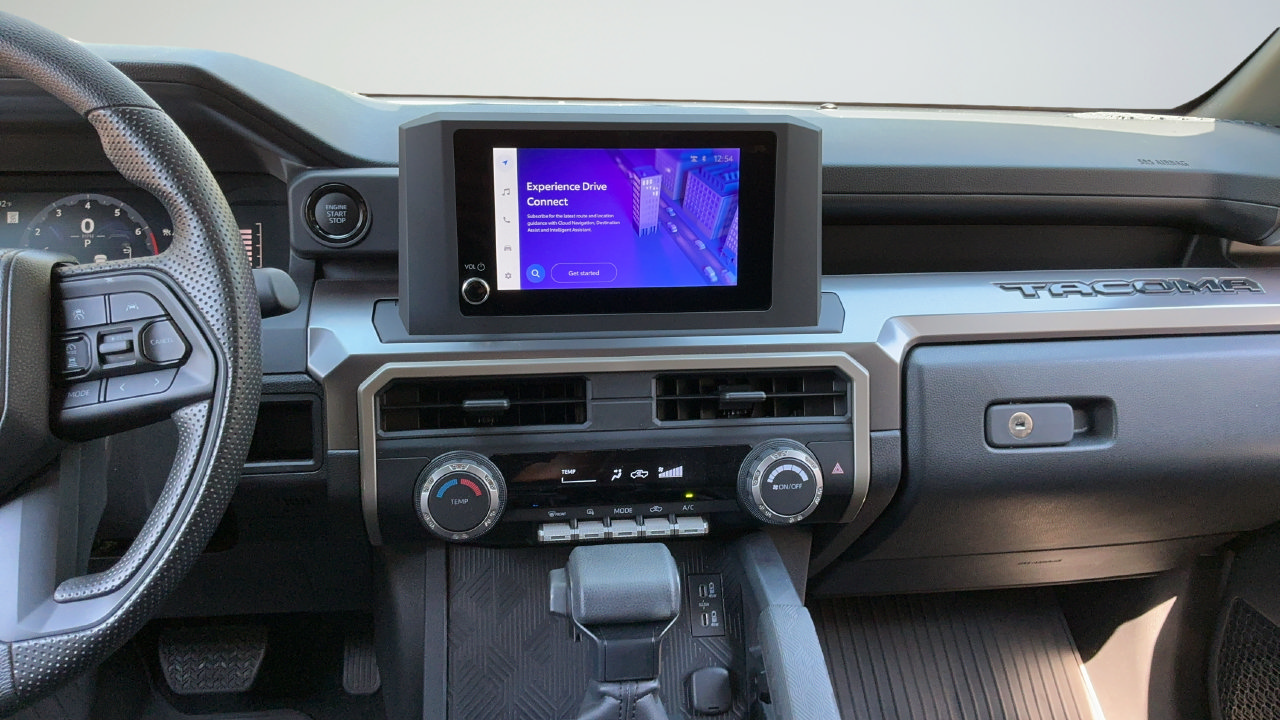 Used 2025 Toyota Tacoma SR5 AWD/4WD image 8