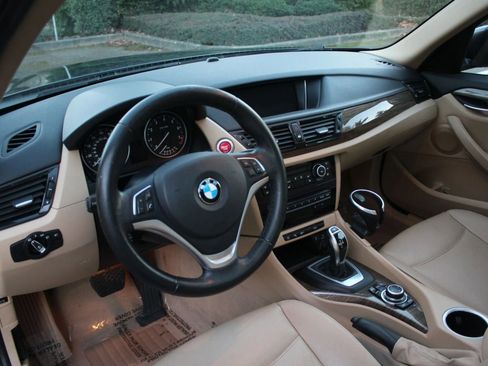 Used 2014 BMW X1 sDrive28i image 16