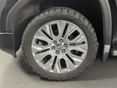 Used 2021 GMC Sierra 1500 Denali w/ Denali Ultimate Package AWD/4WD image 10