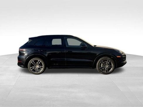 Used 2019 Porsche Cayenne S image 2