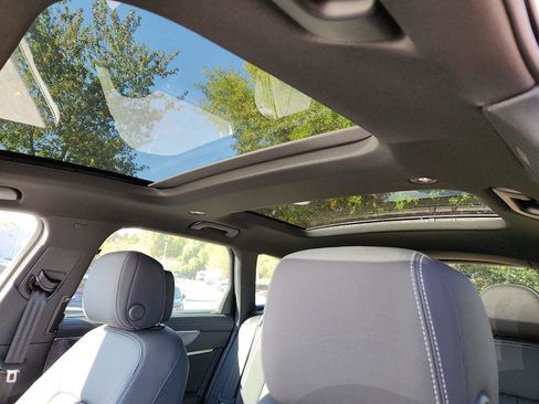 Used 2025 Audi A6 Premium Plus image 14