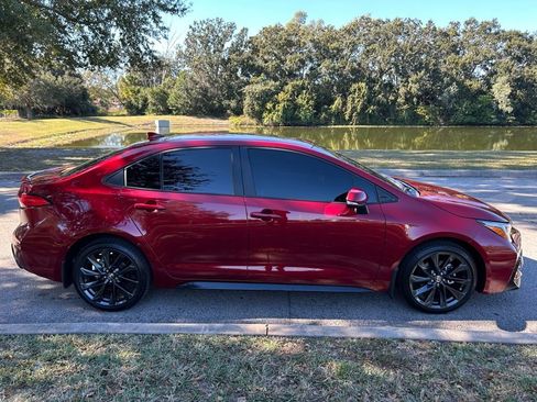 Certified 2025 Toyota Corolla SE image 6