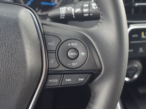 Used 2023 Toyota Venza Nightshade AWD/4WD image 10