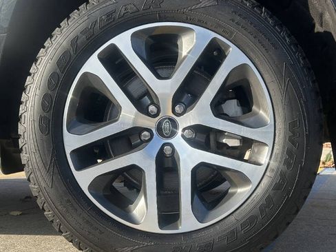 Used 2022 Land Rover Defender 90 X-Dynamic S image 41