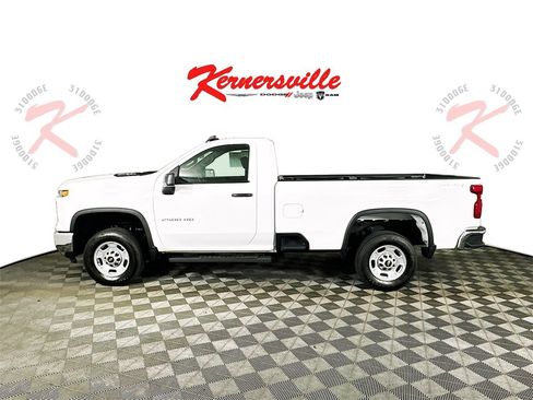 Used 2025 Chevrolet Silverado 2500 W/T w/ WT Convenience Package image 4