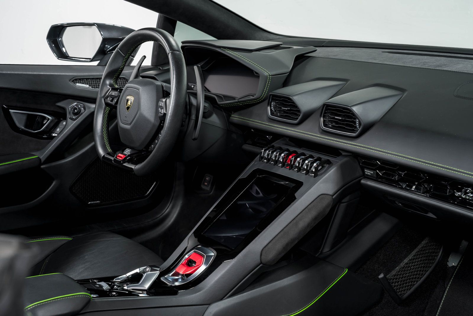 Used 2020 Lamborghini Huracan EVO AWD/4WD image 30