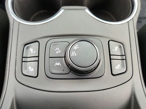 Used 2023 GMC Terrain SLT image 28