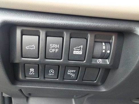Certified 2023 Subaru Forester Limited AWD/4WD image 14