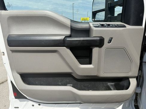 Used 2019 Ford F550 4x4 SuperCab Super Duty image 25