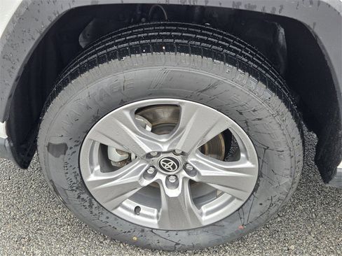 Used 2025 Toyota RAV4 LE image 15