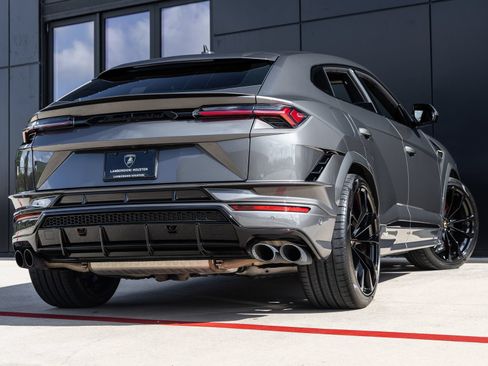 Used 2024 Lamborghini Urus S AWD/4WD image 8