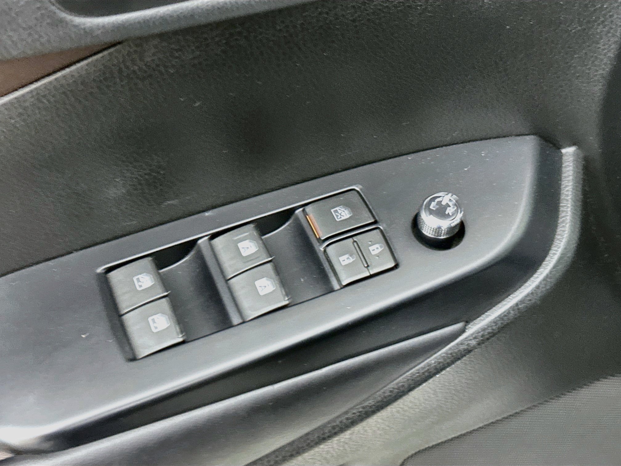 Used 2018 Toyota Highlander XLE AWD/4WD image 15