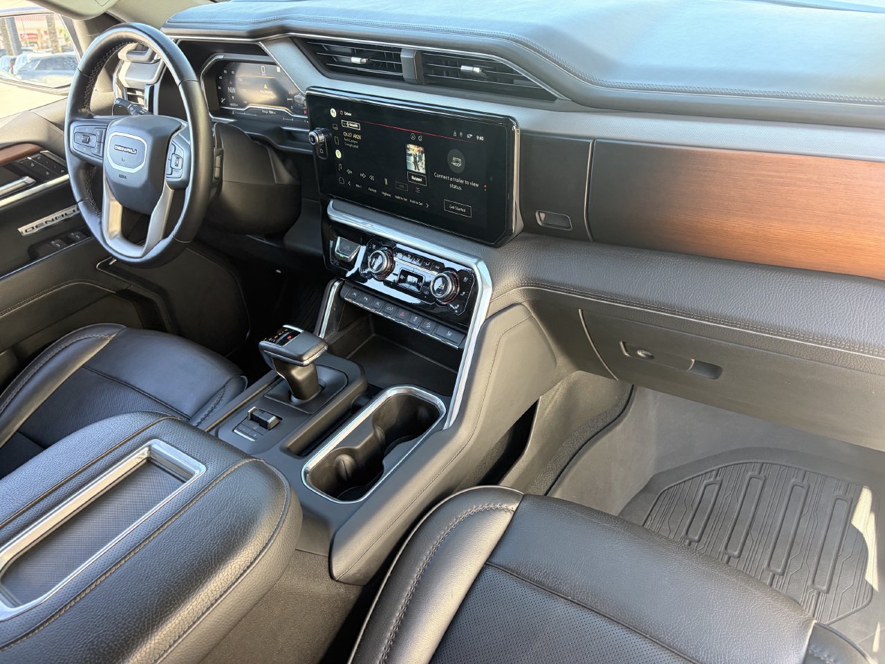 Used 2022 GMC Sierra 1500 Denali w/ Denali Reserve Package AWD/4WD image 12