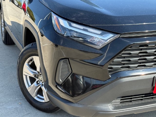 Used 2025 Toyota RAV4 XLE FWD image 4