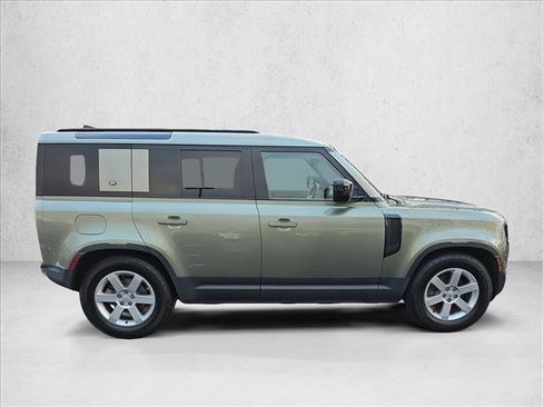 Certified 2022 Land Rover Defender 110 S image 4