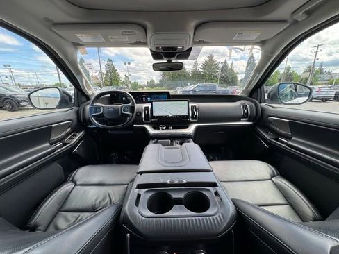 Certified 2025 Ford Expedition Max Platinum AWD/4WD image 19