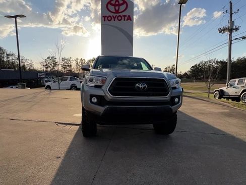 Used 2021 Toyota Tacoma SR5 image 9