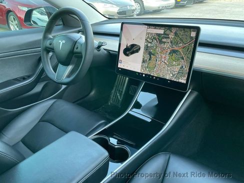 Used 2020 Tesla Model 3 Standard Range Plus image 15