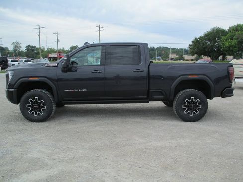 New 2026 GMC Sierra 2500 AT4X AWD/4WD image 10
