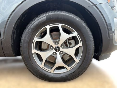 Used 2022 Kia Telluride EX w/ Towing Package AWD/4WD image 11