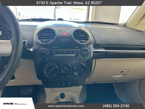 Used 2006 Volkswagen Beetle Convertible w/ Package 1 image 17