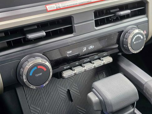 Certified 2025 Toyota Tacoma SR5 image 30