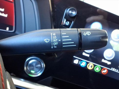 Used 2020 Chevrolet Corvette Stingray Premium Cpe w/ 3LT Preferred Equipment Group image 17