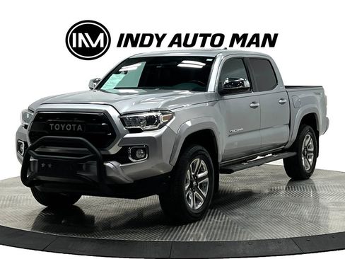 Used 2017 Toyota Tacoma Limited w/ Tow Package AWD/4WD image 8