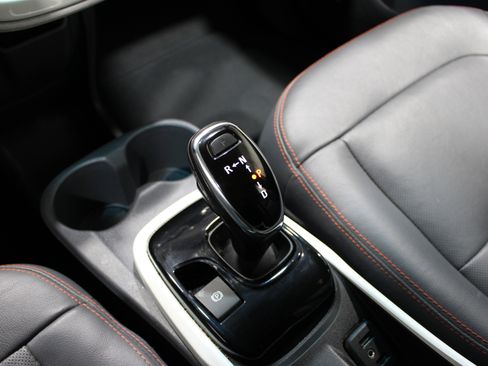 Used 2020 Chevrolet Bolt Premier w/ Infotainment Package FWD image 16