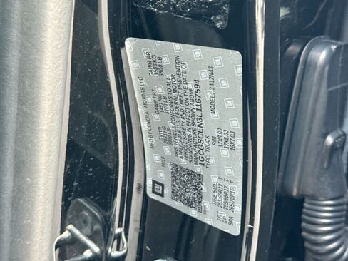 Used 2020 Chevrolet Colorado LT RWD image 44