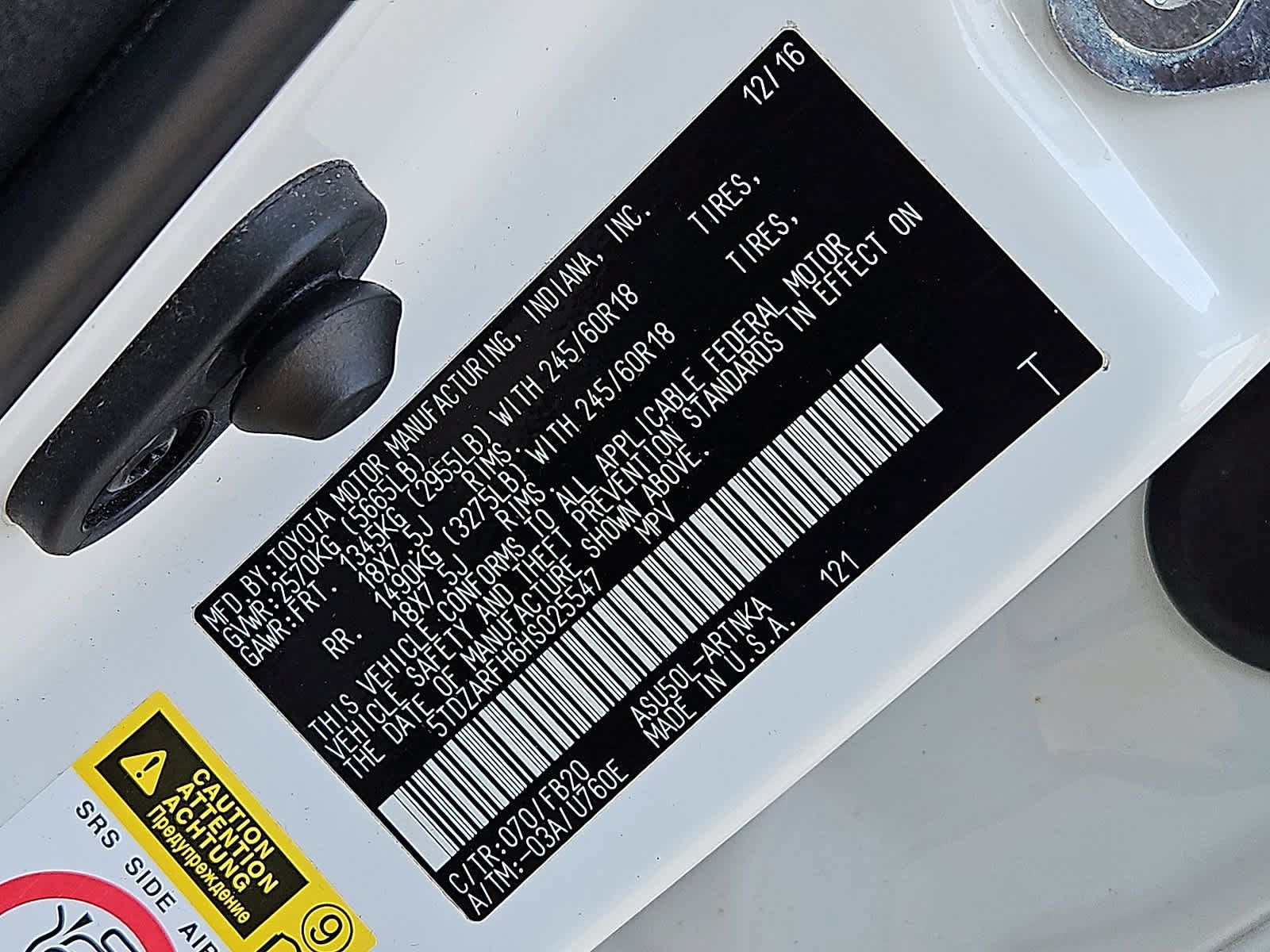 Used 2017 Toyota Highlander LE FWD image 37