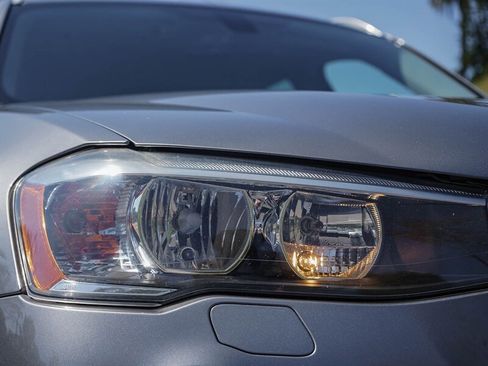 Used 2017 BMW X3 sDrive28i image 10