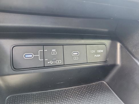 Certified 2025 Hyundai Santa Cruz SE FWD image 26