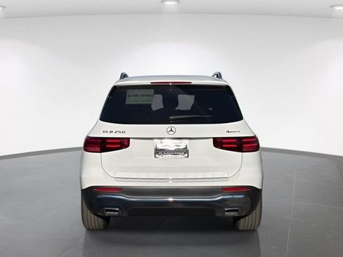 New 2026 Mercedes-Benz GLB 250 4MATIC image 6