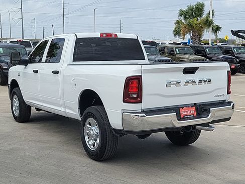New 2026 RAM 2500 Tradesman AWD/4WD image 12