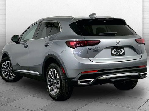 Used 2025 Buick Envision Preferred image 11