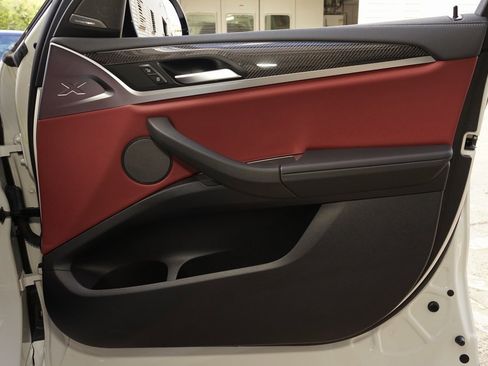 Used 2024 BMW X3 M40i w/ Premium Package image 25