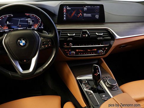 Used 2020 BMW 540i xDrive w/ Premium Package image 16