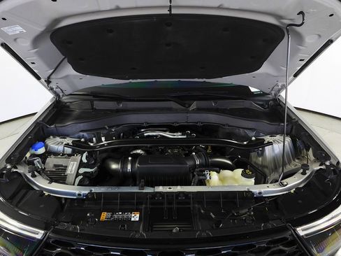 Used 2020 Ford Explorer ST w/ Premium Technology Package image 6