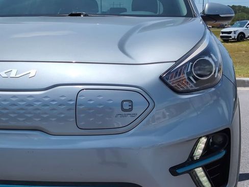 Used 2022 Kia Niro EX Premium FWD image 12