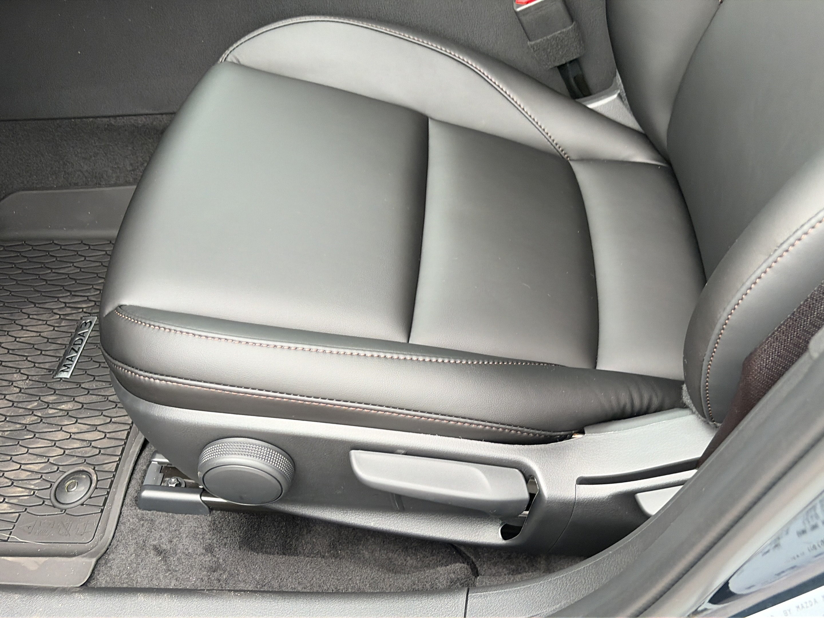 New 2026 MAZDA MAZDA3 s Sport FWD image 17