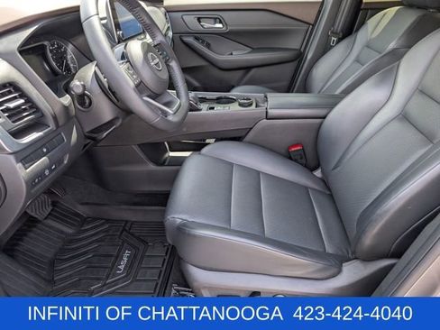 Used 2023 Nissan Rogue SV w/ SV Premium B Package AWD/4WD image 17
