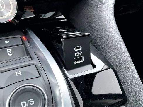 Used 2025 Acura MDX SH-AWD image 35