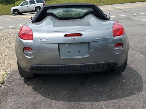 Used 2006 Pontiac Solstice Convertible w/ Premium Package RWD image 5