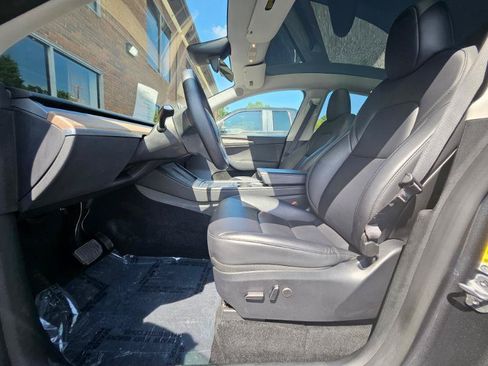 Used 2023 Tesla Model Y Long Range AWD/4WD image 37